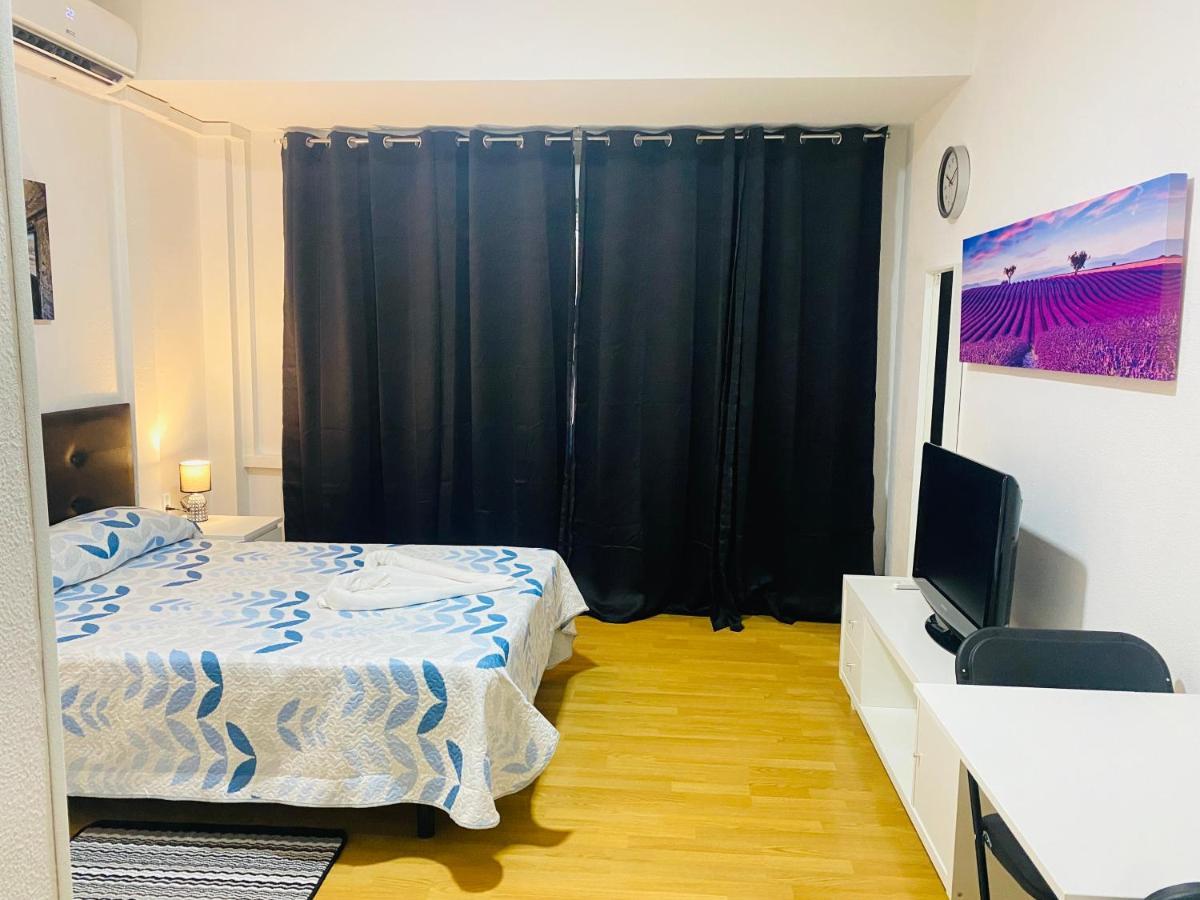 Apartamento Familiar Lägenhet Madrid Exteriör bild